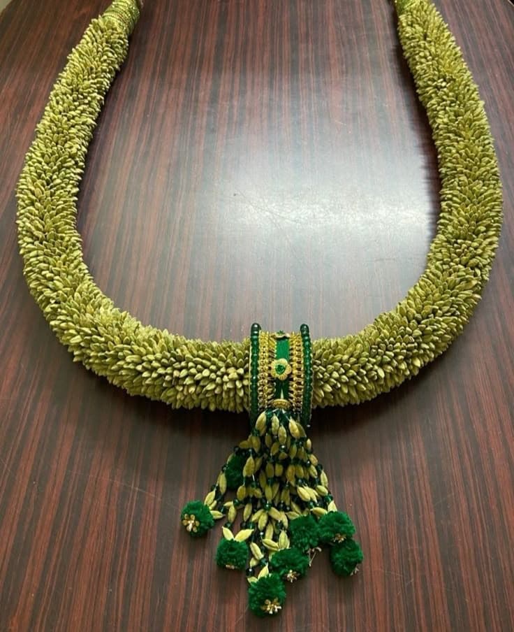 Green Cardamom Garland